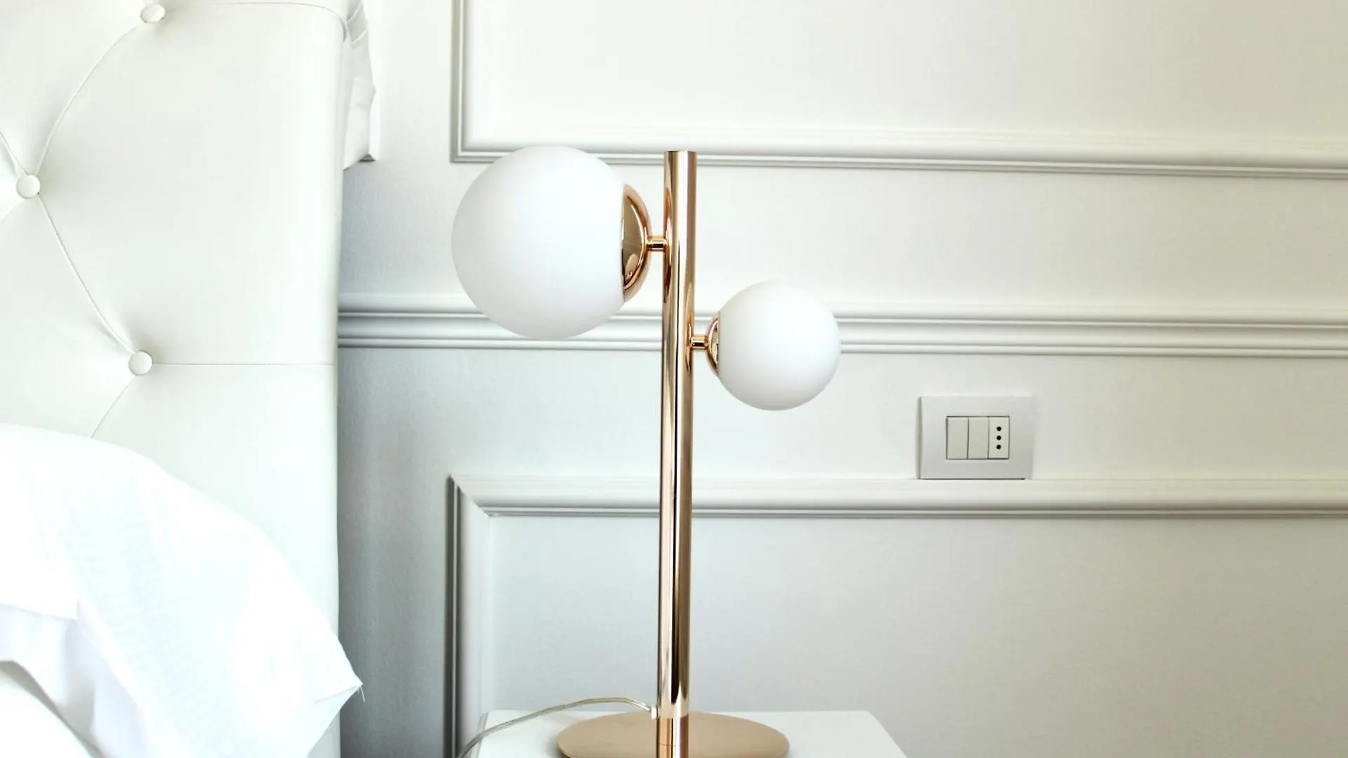 -Duomo- Luxury Design Apartment Milan Italy